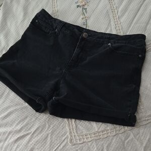 Seven7 Black Jean Shorts Mid-Thigh Length